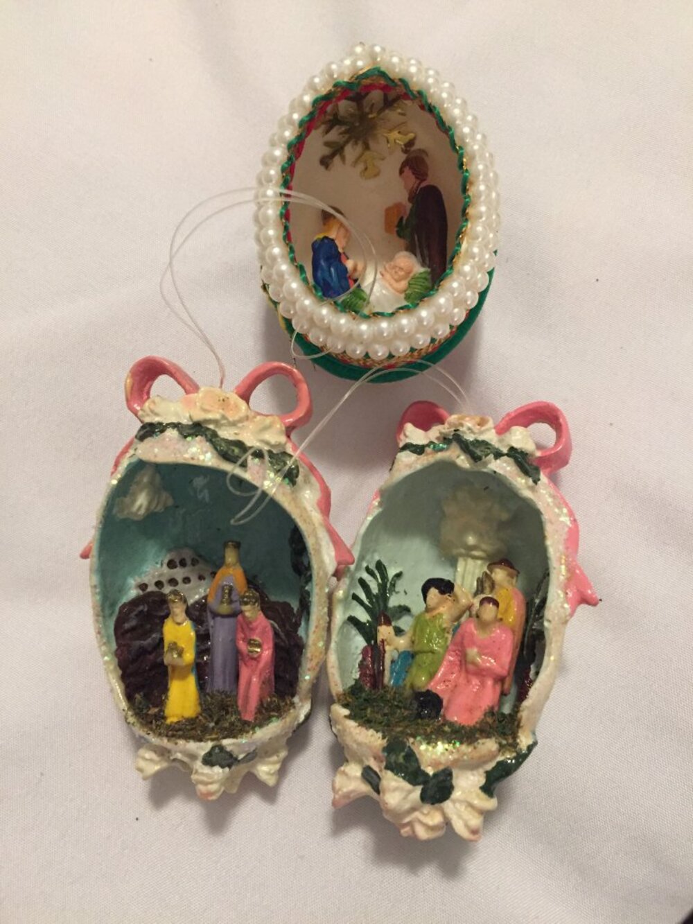 LOT of 3 Vintage Eggshell/Beaded Diorama Christmas Tree Ornaments Nativity